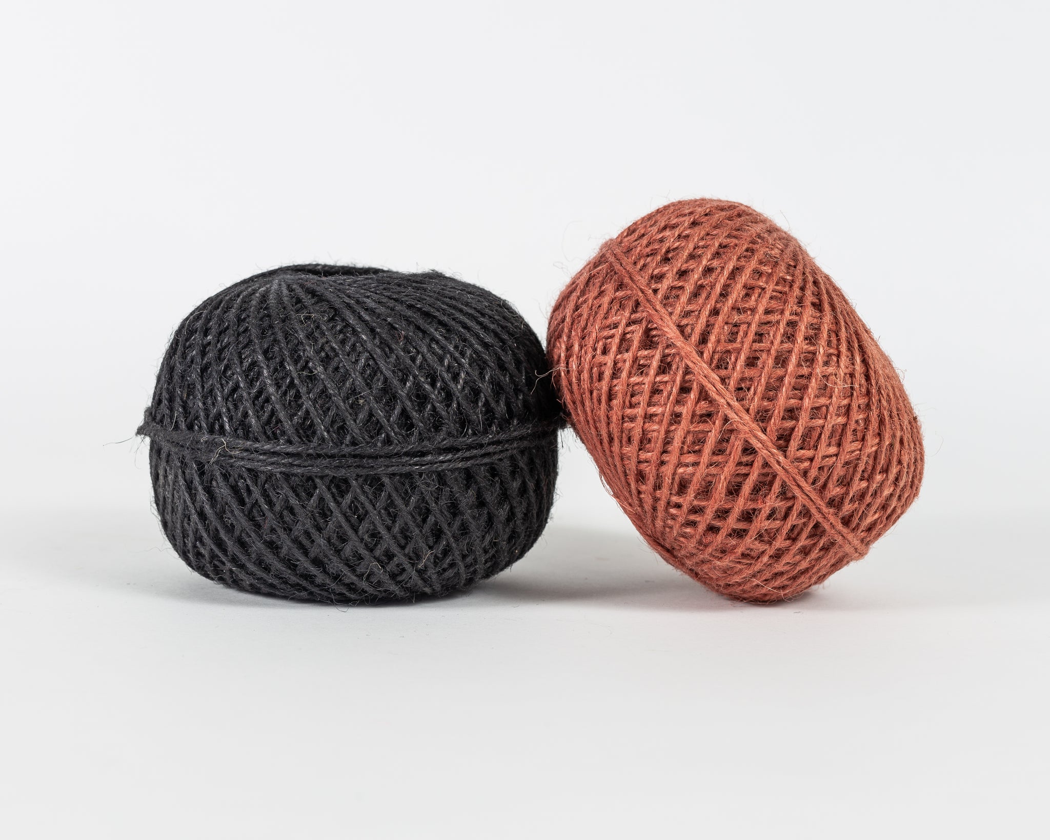 Liquorice & Cinnamon Balls 3ply 180m