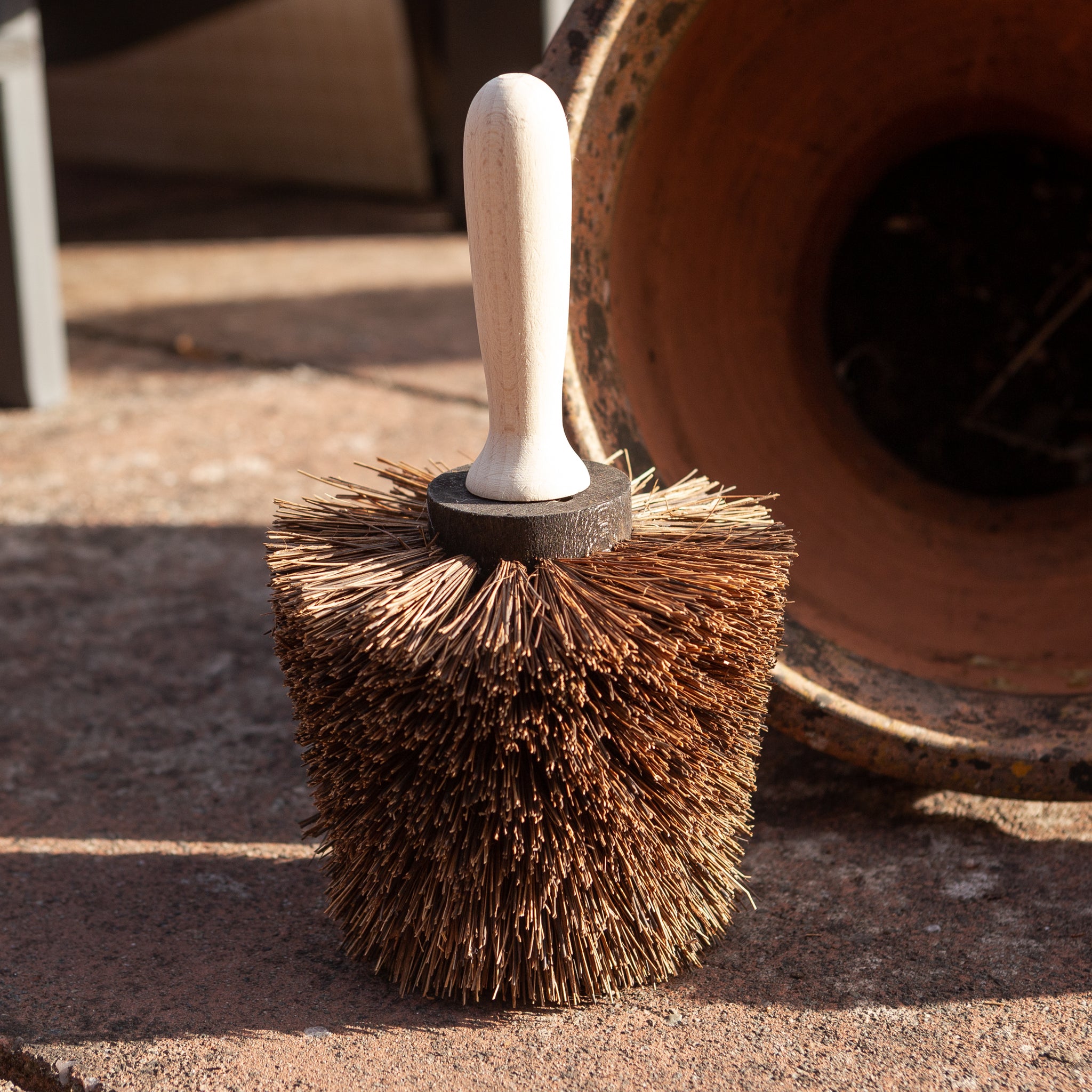 Pot Scrubbing Brush for Garden Pots